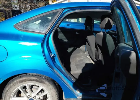 2016 Ford Focus Se из США, поврежденный, VIN 1FADP3F28GL243495